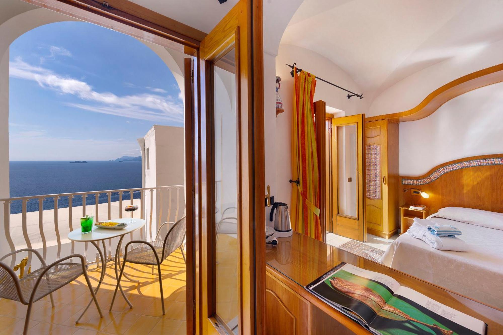 Tramonto D'Oro Hotell Praiano Exteriör bild